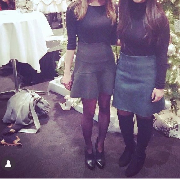 Super comfy skirt knit purchased at Zara. Hits right above knees - Picture 3 of 3